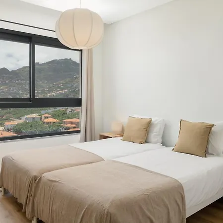 Saraiva Hills Ii By An Island * Funchal