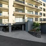 Saraiva Hills Ii By An Island Apartment